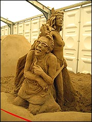 A domineering Roman woman sand sculpture