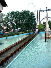 The Tidal Wave ride at Amity Cove