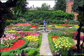 The Knot Garden at Nash's House in Stratford