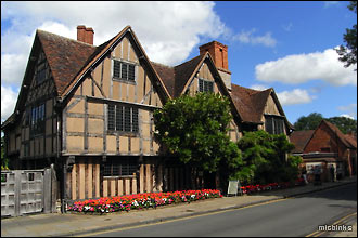 Front view of Hall's Croft in Stratford